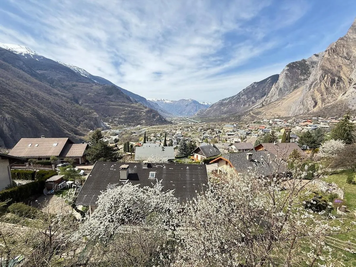 Duplex 15 Pers-Proche Grands Cols-Garage Apartment Saint-Martin-de-la-Porte 0*,  France